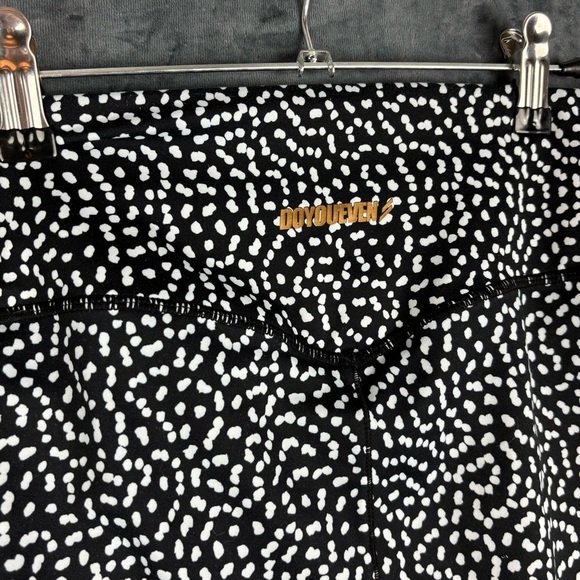 DOYOUEVEN Black Speckle TOP & LEGGINGS SET with Rose Gold Lettering and details! - Picture 9 of 14